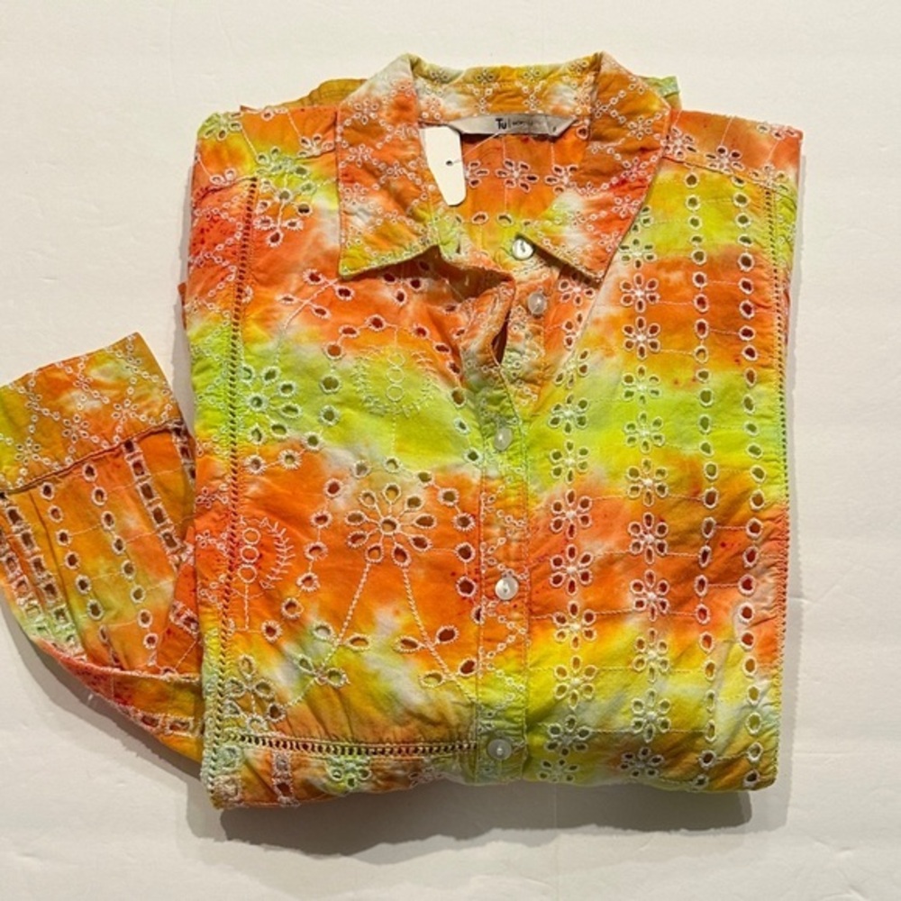 TU orange/chartreuse, yellow tie-dyed eyelet button-down high low top size 8
